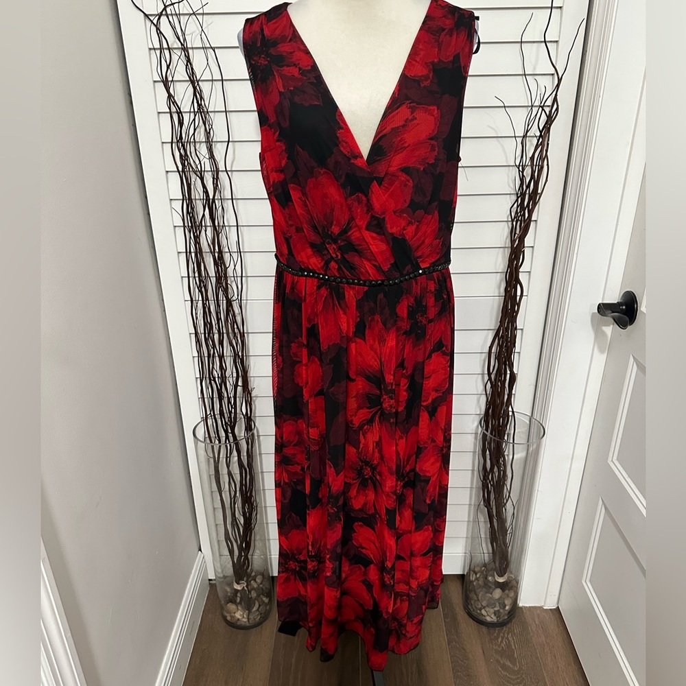 Enfocus Women, Size 14W, Black and Red Floral Dress